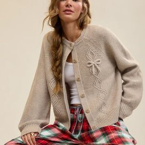 Aerie Classic Cardigan - L